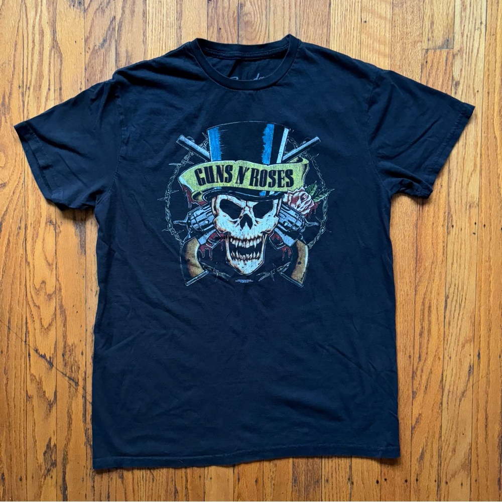 Vintage Guns N Roses Chest Logo Band T-Shirt